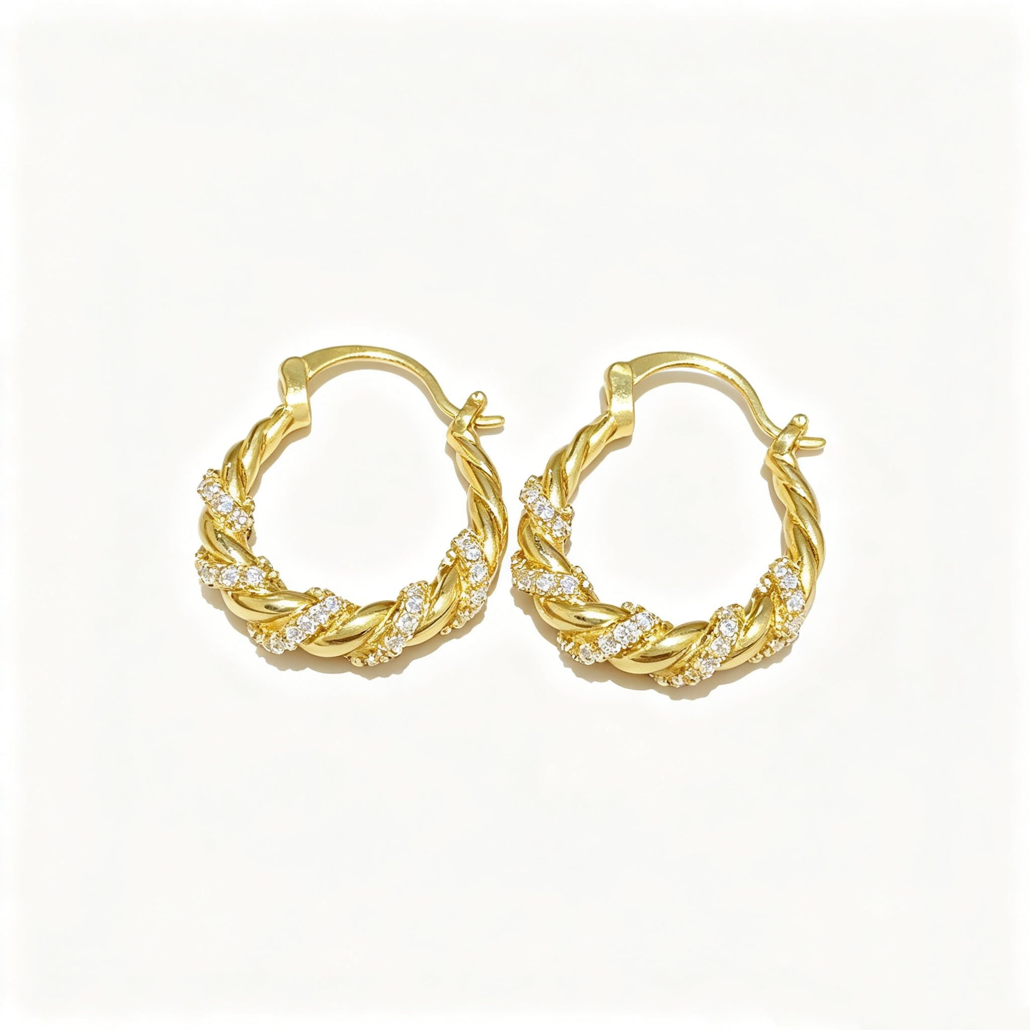 EYDT Wide Hammered Surface Huggie Hoop Earrings, 18K Gold Plated Waterproof Hypoallergenic Stainless Steel Thick Circle Jewelry Gift For Travel Party Casual Outfits