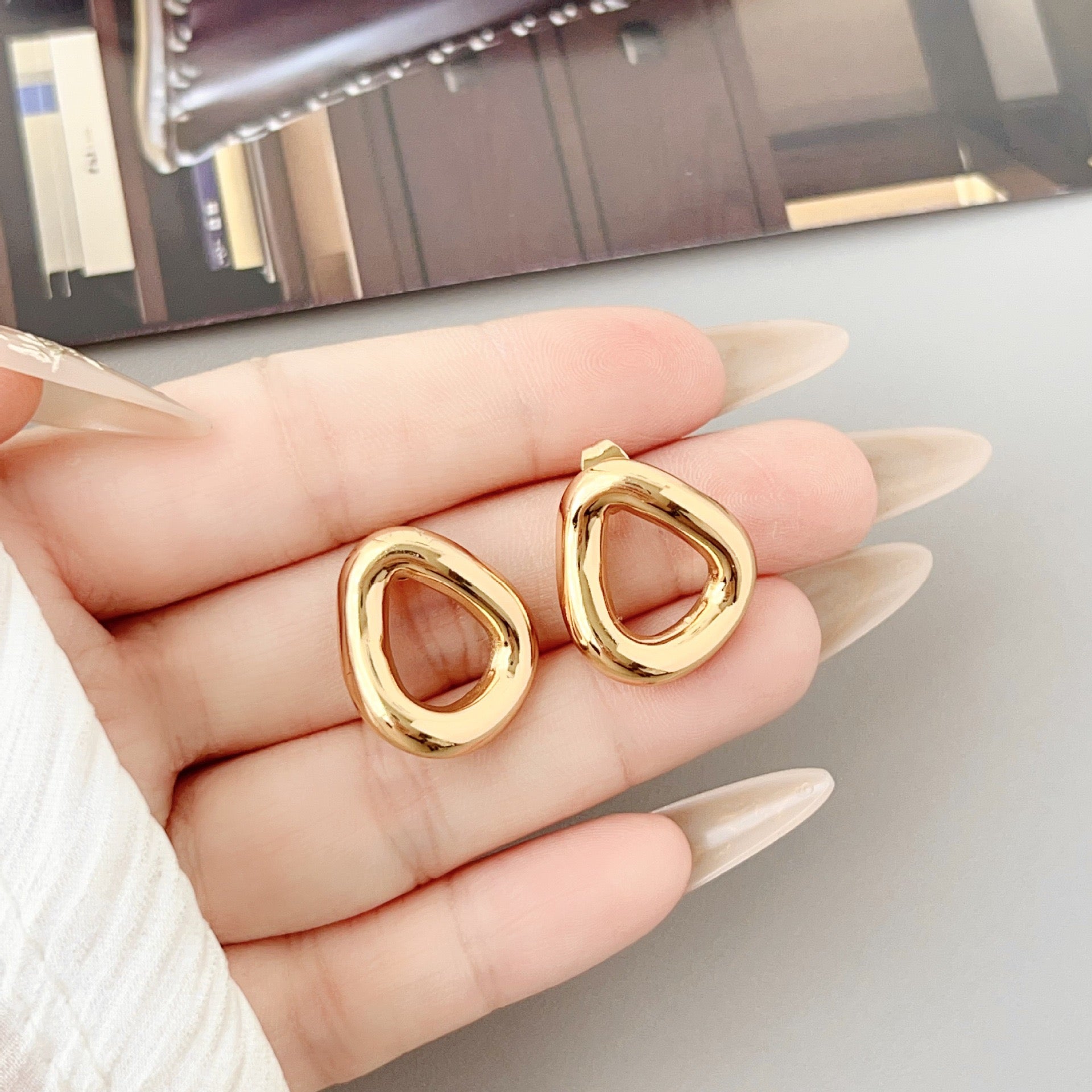 EYDT Textured Irregular Hollow Teardrop Stud Hoops, 18K Gold Plated Waterproof Hypoallergenic Stainless Steel Vintage Hammered Metal Earrings Gift For Daily Travel Party